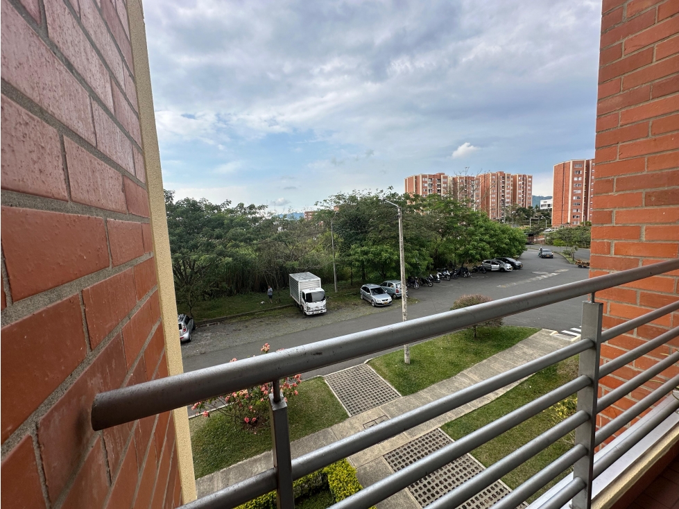 SE RENTA APARTAMENTO AMOBLADO EN EL NOGAL- PEREIRA — foto 3