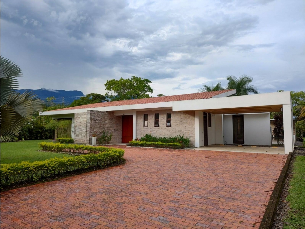 CASA CAMPESTRE EN VENTA COND SANTA TERESITA CERCA A VILLAVICENCIO - 2