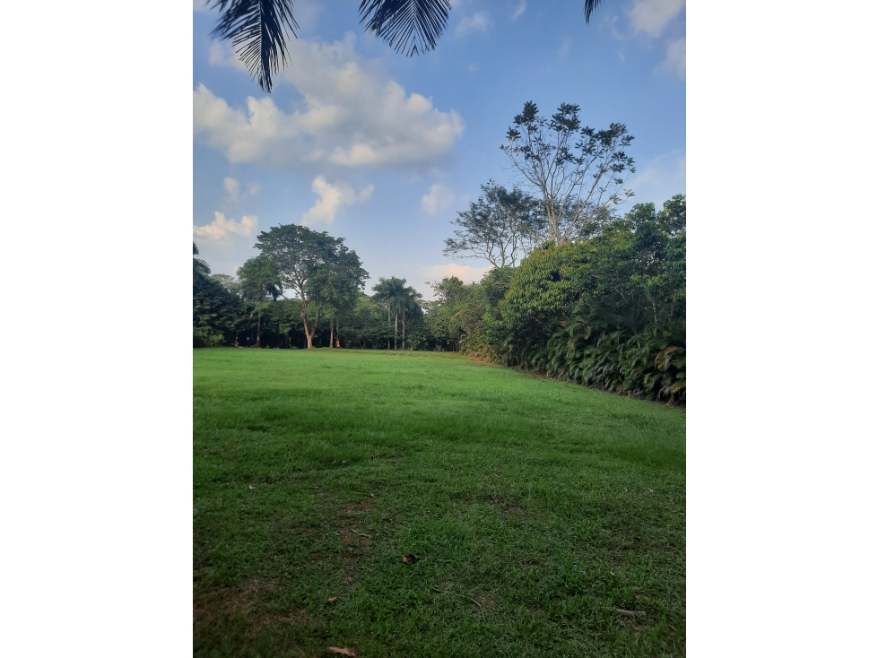VENTA LOTE EN COND.HACIENDA LA PRIMAVERA VILLAVICENCIO - 2