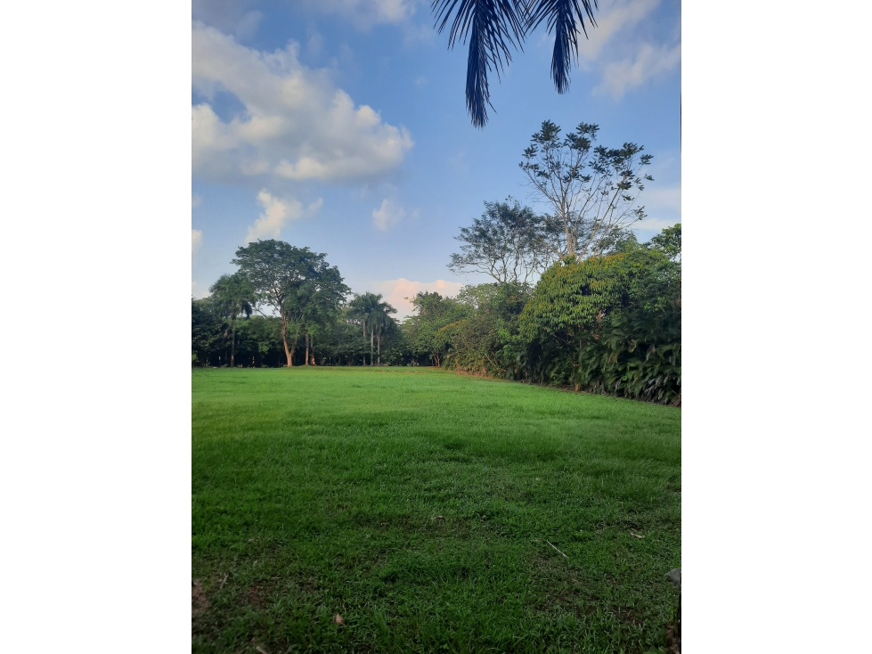 VENTA LOTE EN COND.HACIENDA LA PRIMAVERA VILLAVICENCIO - 1