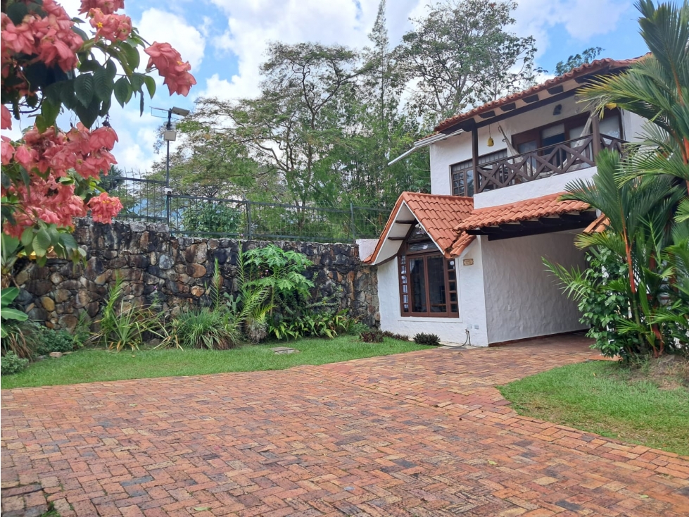 VENTA CASA DOS PISOS EN BALCONES DE TOLEDO, B. BUQUE - VILLAVICENCIO