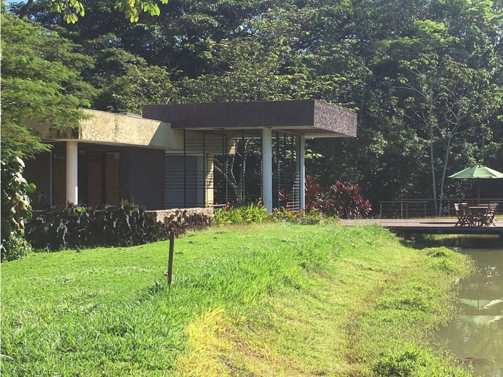 ESPECTACULAR LOTE EN CONDOMINIO CASA DE CAMPO LLANOS - 5