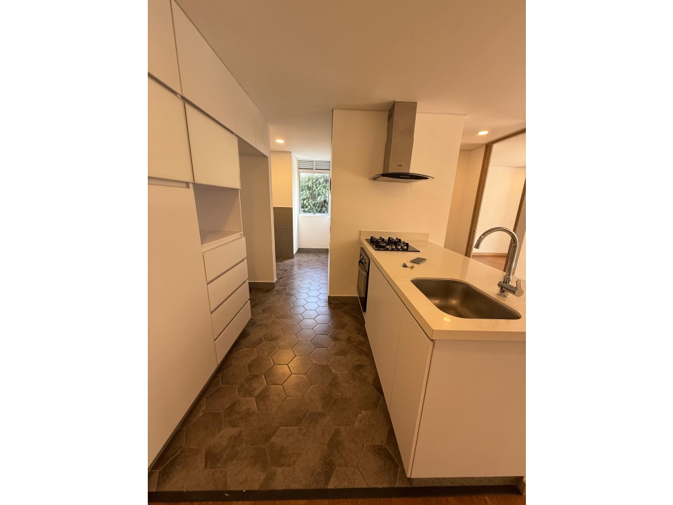 VENTA APARTAMENTO EN EL POBLADO (Y)