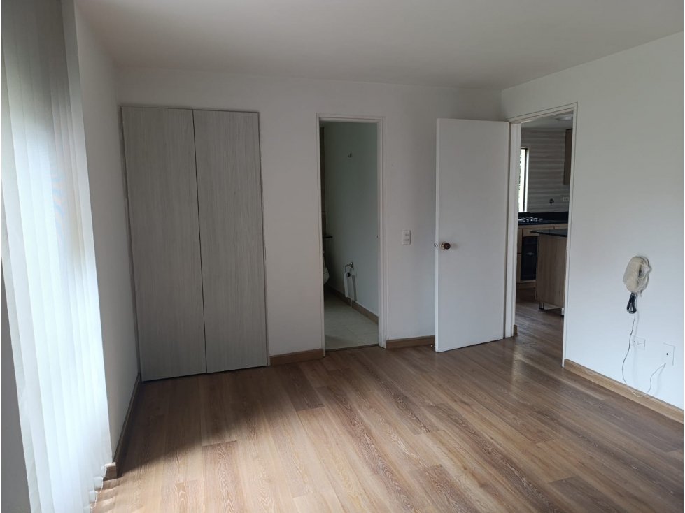 APARTAESTUDIO EN VENTA, POBLADO, MEDELLIN. — foto 4