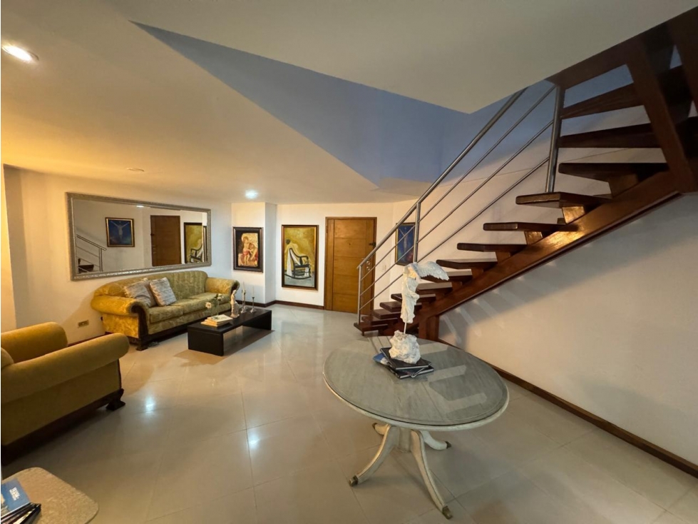 VENTA DE PENTHOUSE DUPLEX EN SABANETA (Y)
