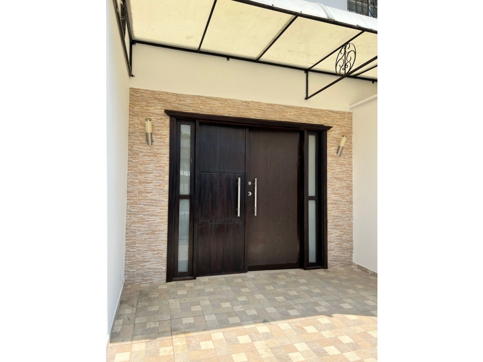 Se vende casa en el barrio Valle del Lili — foto 2