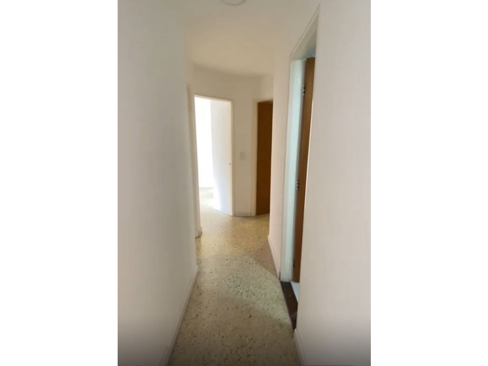 SE VENDE APARTAMENTO EN CUARTO DE LEGUA — foto 5
