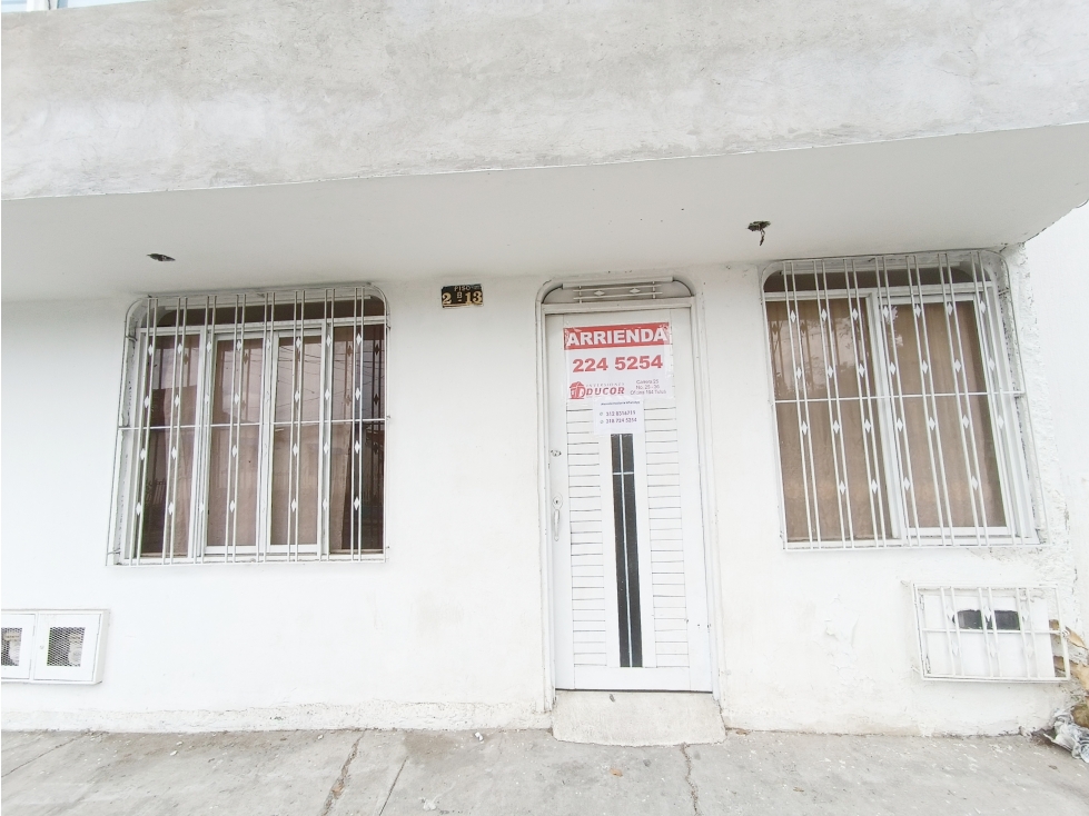 Se arrienda apartamento piso 1 Alameda ll