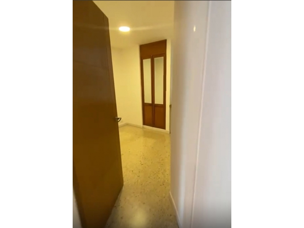 SE VENDE APARTAMENTO EN CUARTO DE LEGUA — foto 6