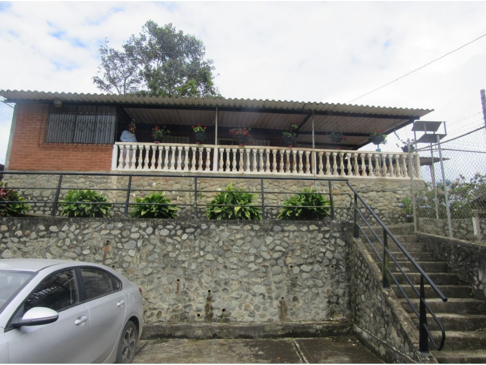 Se vende hermosa finca en el Queremal - 3