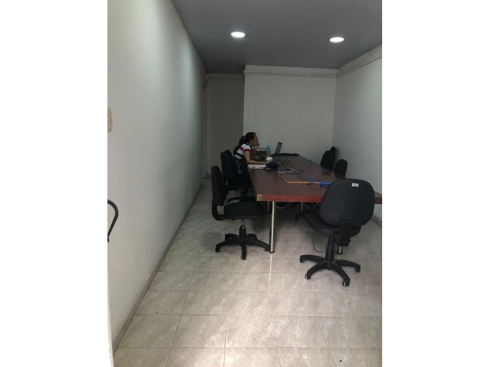 se vende inmueble ubicado en el centro medico Imbanaco — foto 5