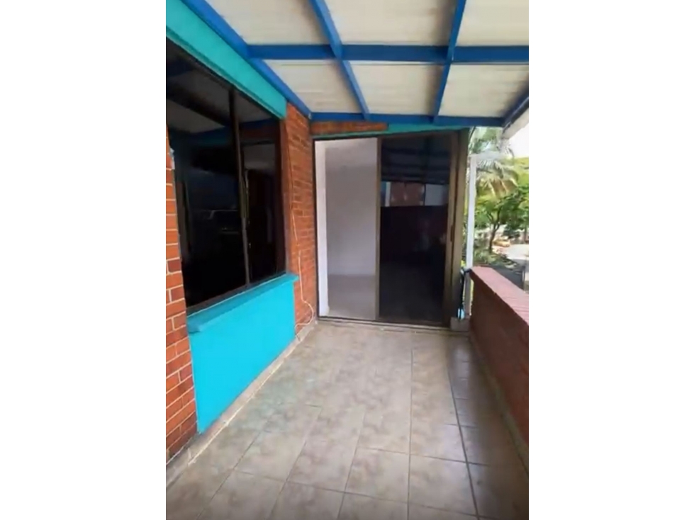 SE VENDE APARTAMENTO EN CUARTO DE LEGUA