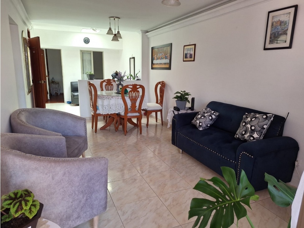 SE VENDE CASA EN LOS GUADUALES