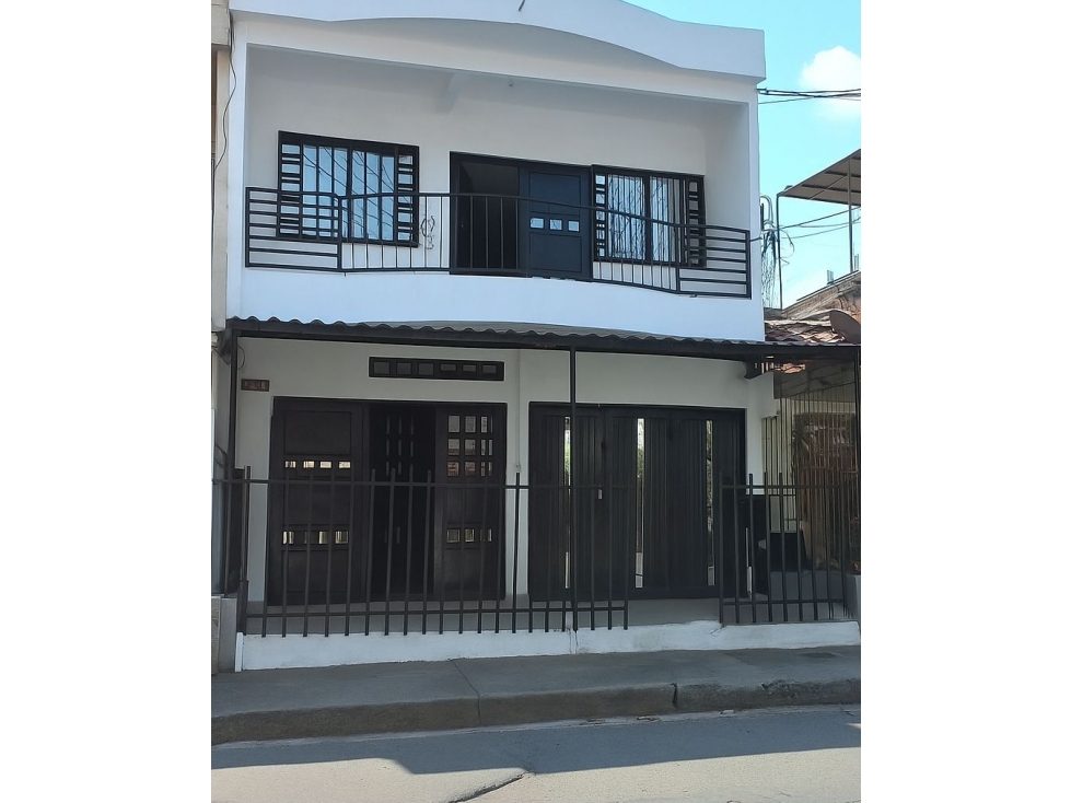 Se vende casa en la Rivera Guayacanes