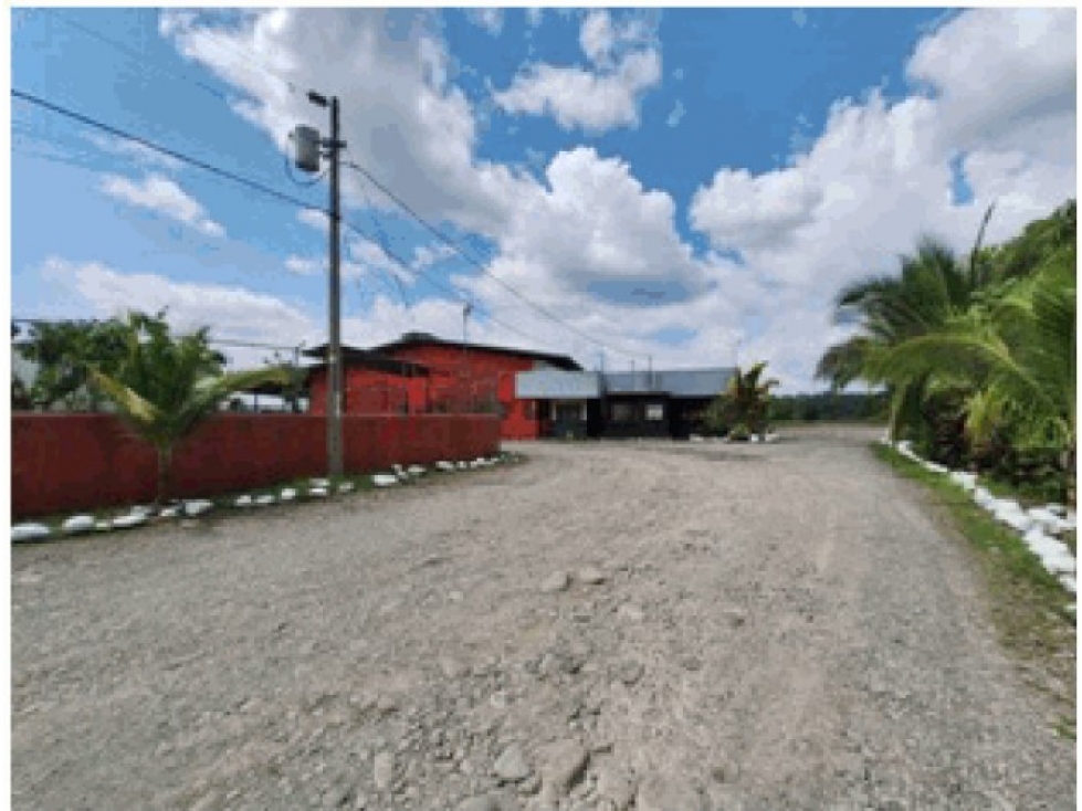 Se VENDE Terreno y Edificio en Paso Canoa, Provincia de Chiriquí - 2