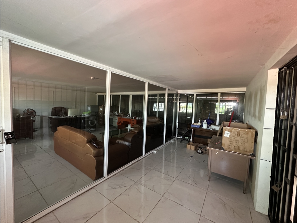 Se VENDE Edificio en Pueblo Nuevo - 2