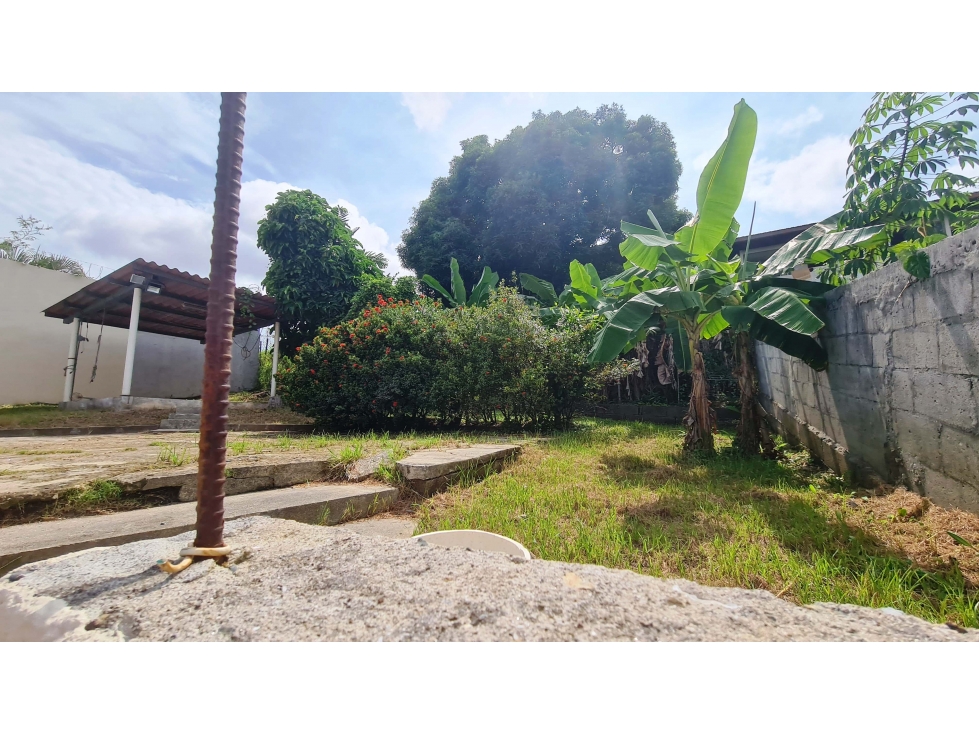 Se VENDE Casa en la Urbanización Miraflores, Betania