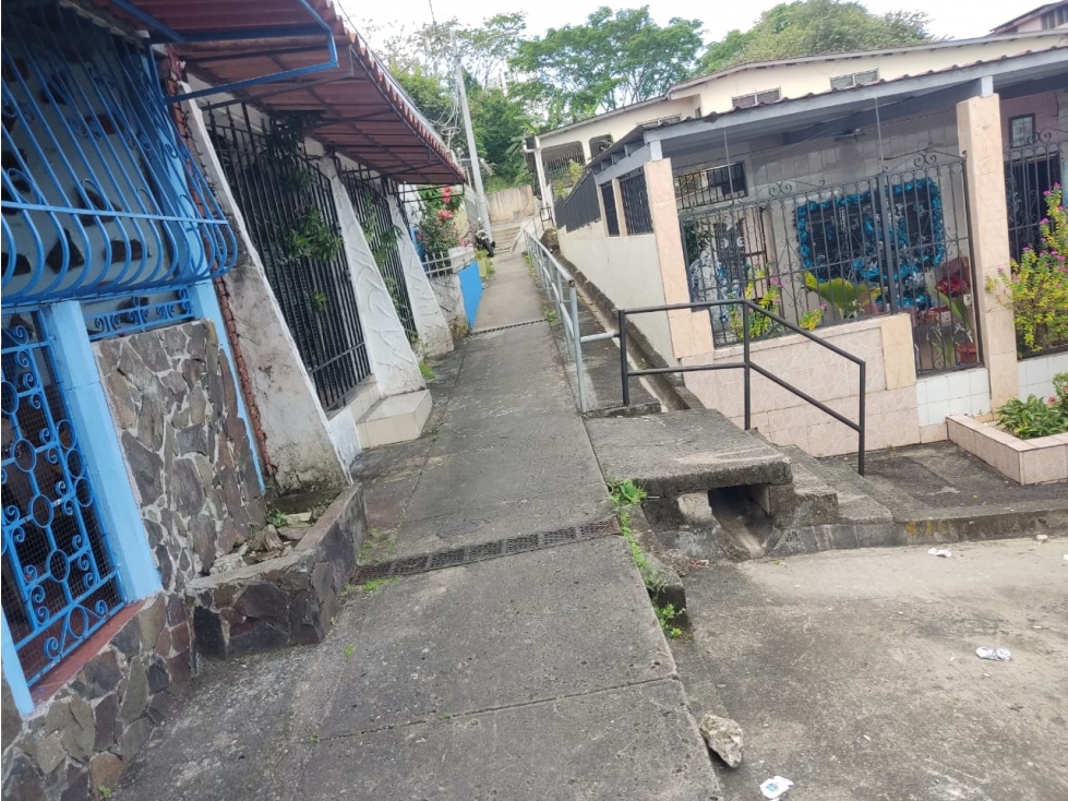 Se ALQUILA Casa - Santa Maria / Betania