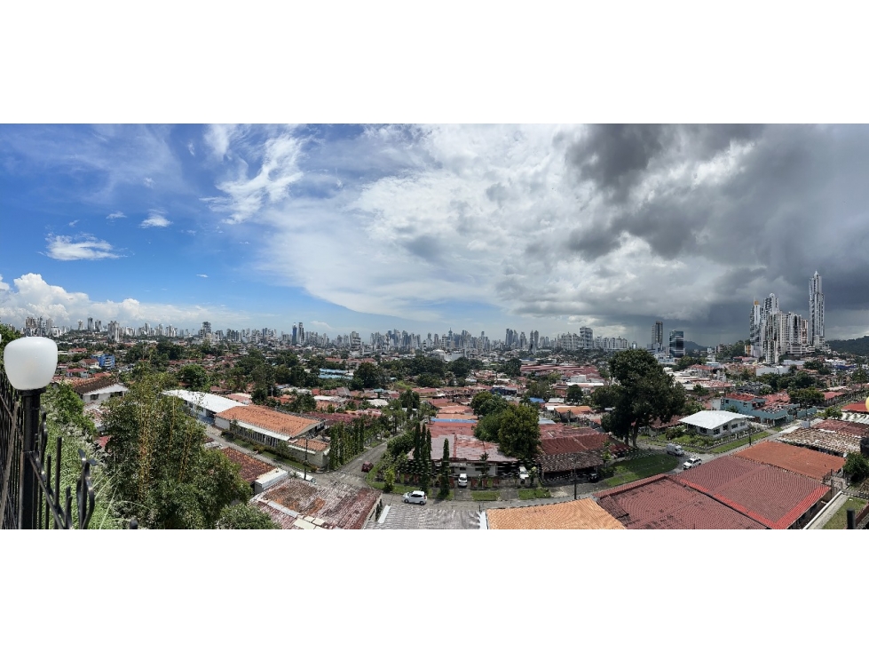 Se VENDE Casa Dúplex en Altos de Betania