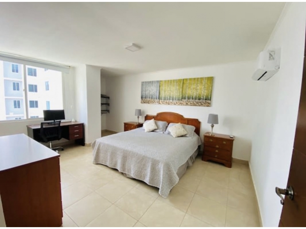 Se ALQUILA apartamento amoblado en PH Sunrise Tower - Obarrio - 4