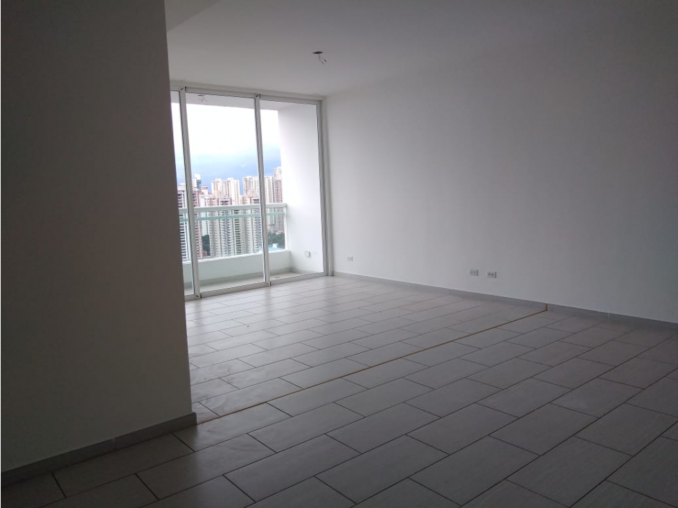 Se VENDE / ALQUILA Apto en The Tower - Calle 50 — foto 4
