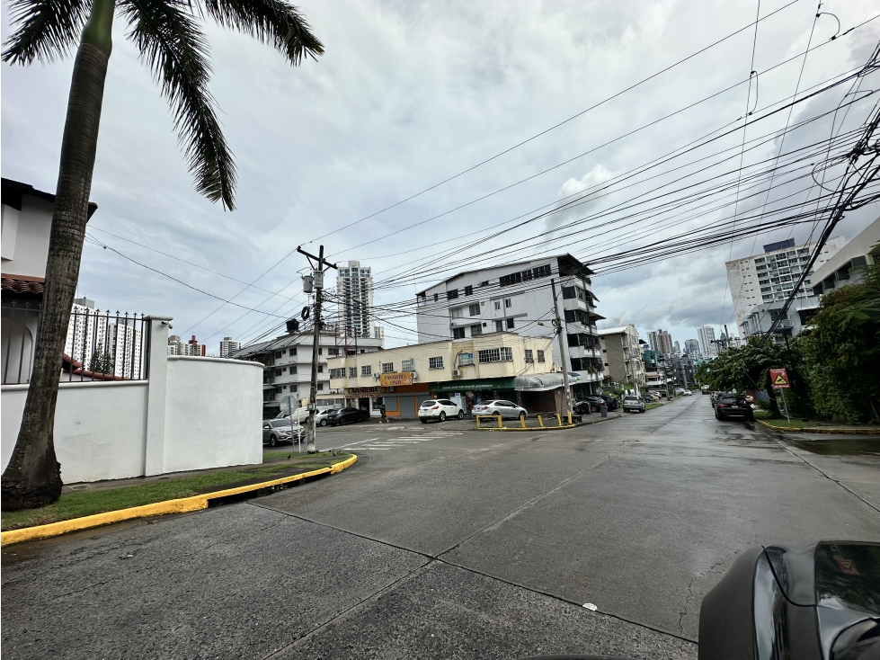 Se VENDE Edificio con locales y aptos / Hato Pintado - 3