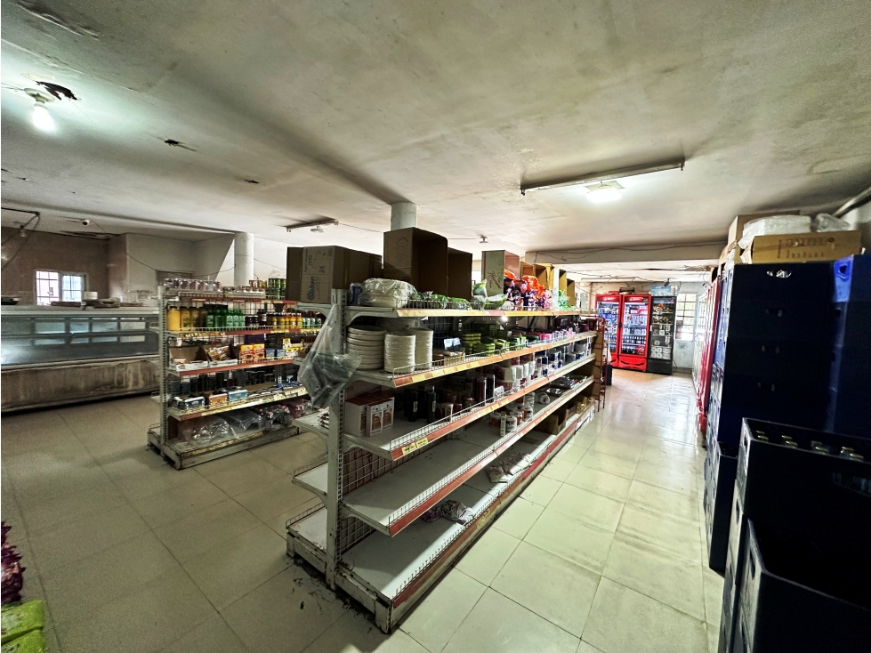 Se VENDEN 19 Apartamentos y un Supermercado en Villa Lobo - 5