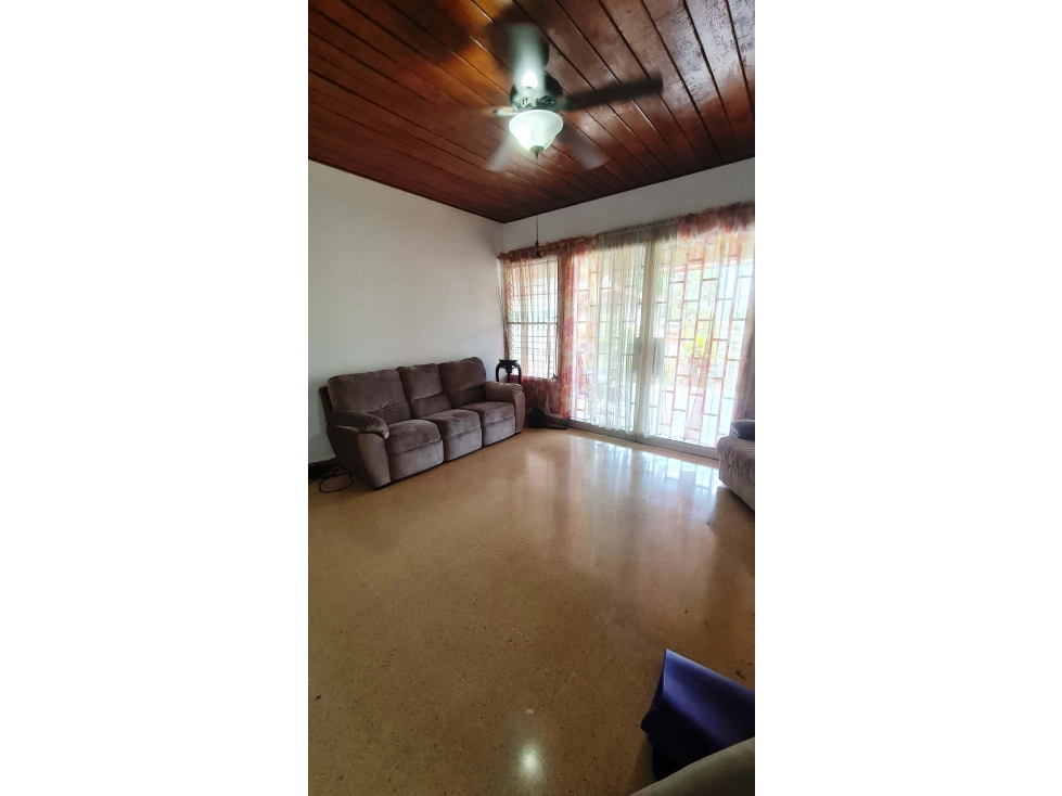 Se VENDE Casa en la Urbanización Miraflores, Betania — foto 3