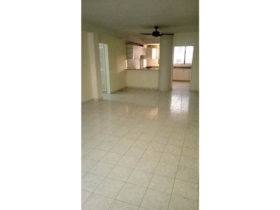 Se ALQUILA Apartamento en Edificio Aurora, Vía Argentina — foto 4