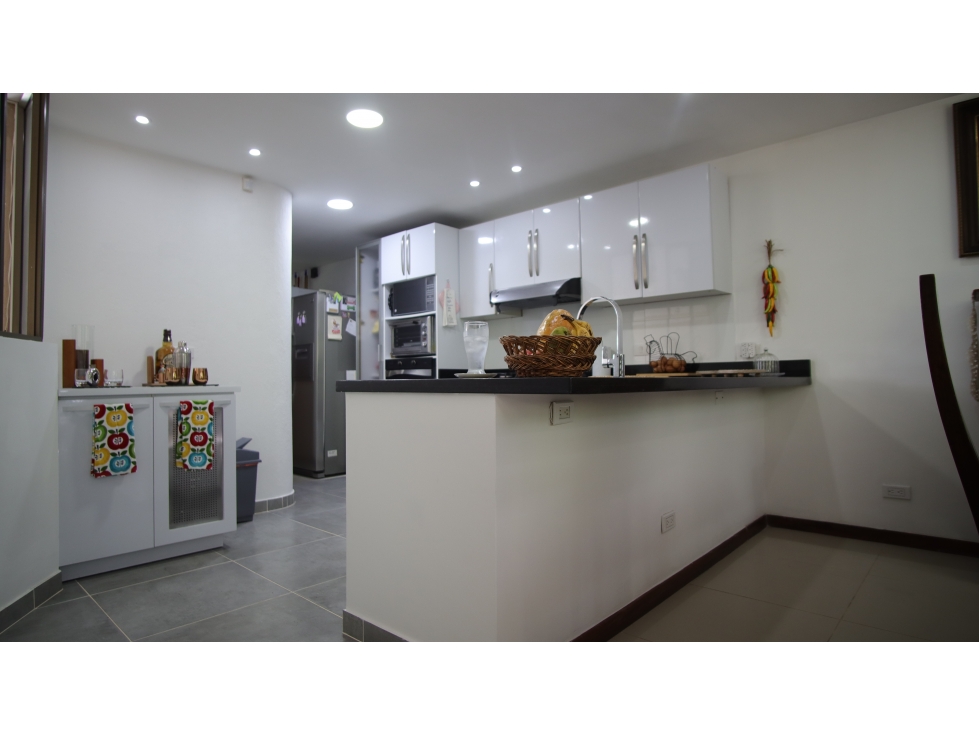 VENTA CASA EN ENVIGADO.