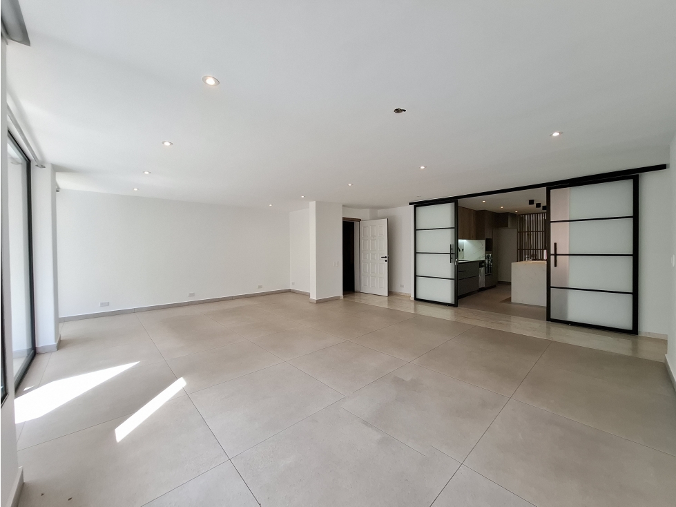 APARTAMENTO REMODELADO DE LUJO PARA LA VENTA EN CATAY EL POBLADO — foto 5