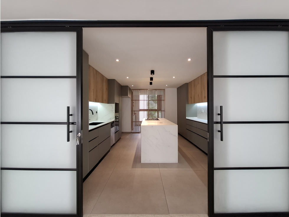 APARTAMENTO REMODELADO DE LUJO PARA LA VENTA EN CATAY EL POBLADO — foto 6
