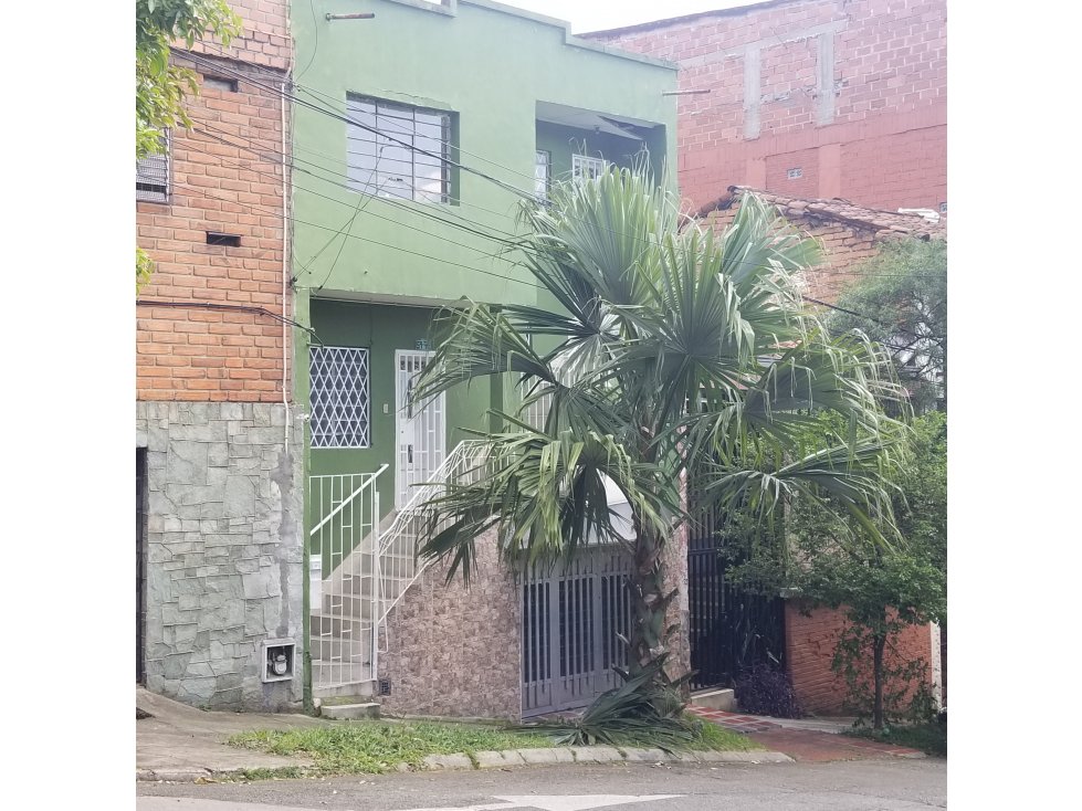 Casa 2 y 3 piso independientes amplia, prado centro, cerca al teatro — foto 2