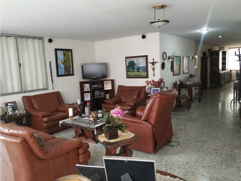 APARTAMENTO PISO 3 AV LAS AMERICAS CALI