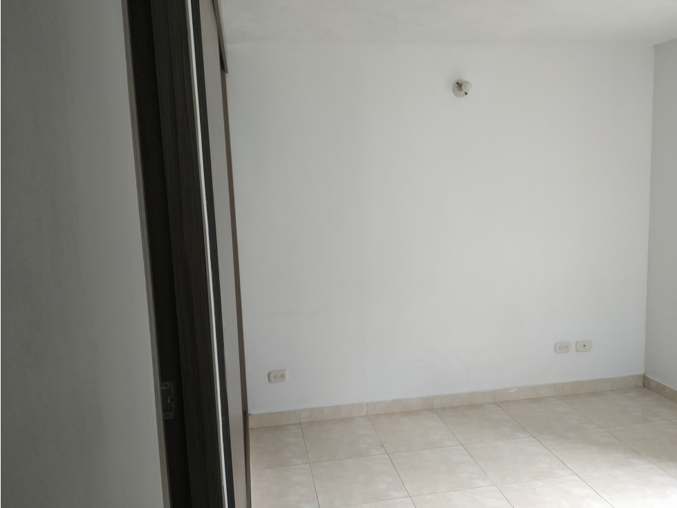 ARRIENDO APARTAMENTO PISO 1 LOS NARANJOS MANZANA 1 JAMUNDI — foto 6