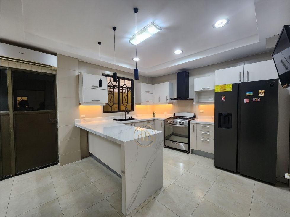 Venta Casa de 3 niveles Ancón cerca de Albrook Mall- LH — foto 3