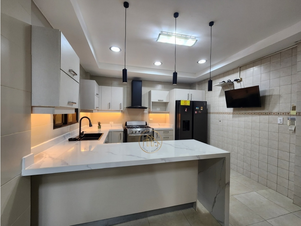 Venta Casa de 3 niveles Ancón cerca de Albrook Mall- LH — foto 4