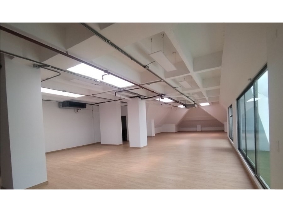 Oficina Super Bien Ubicada en Chico en Zona Comercial 445 m2 — foto 4