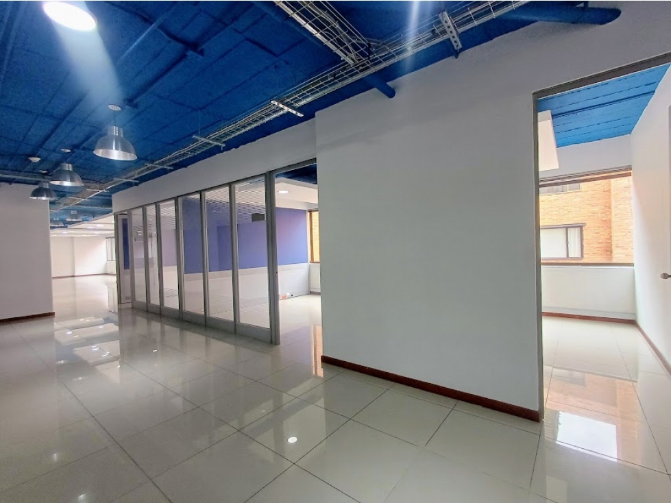 Oficina Super Bien Ubicada en Nogal en Zona Comercial 380 m2 — foto 4