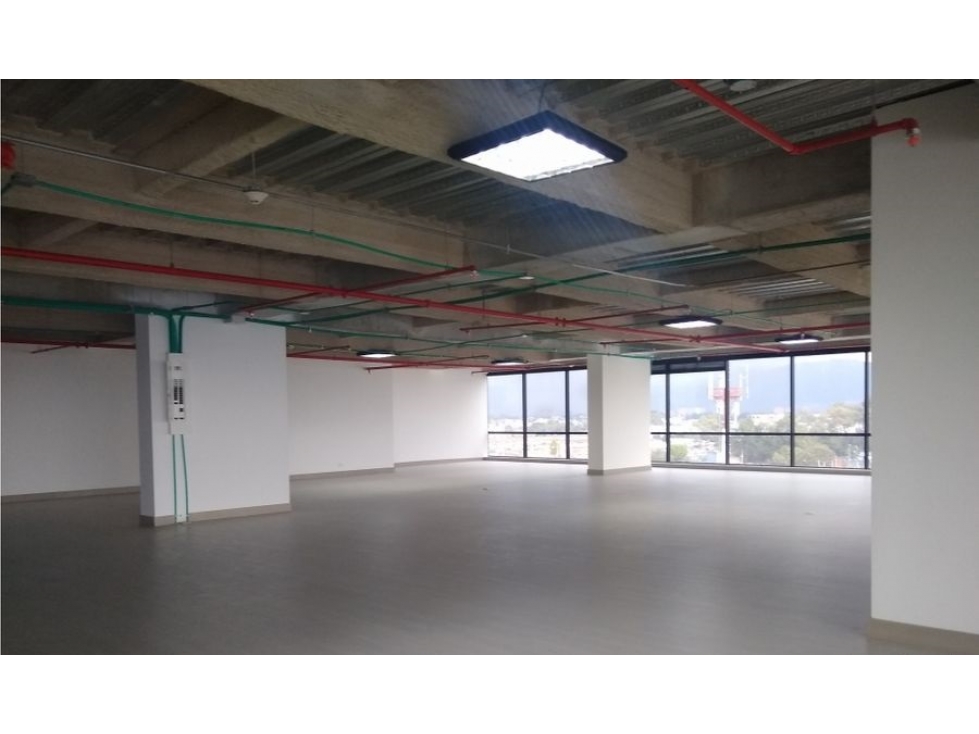 Oficina Amplia con Cableado Estructurado en Aeropuerto el Dorado — foto 2
