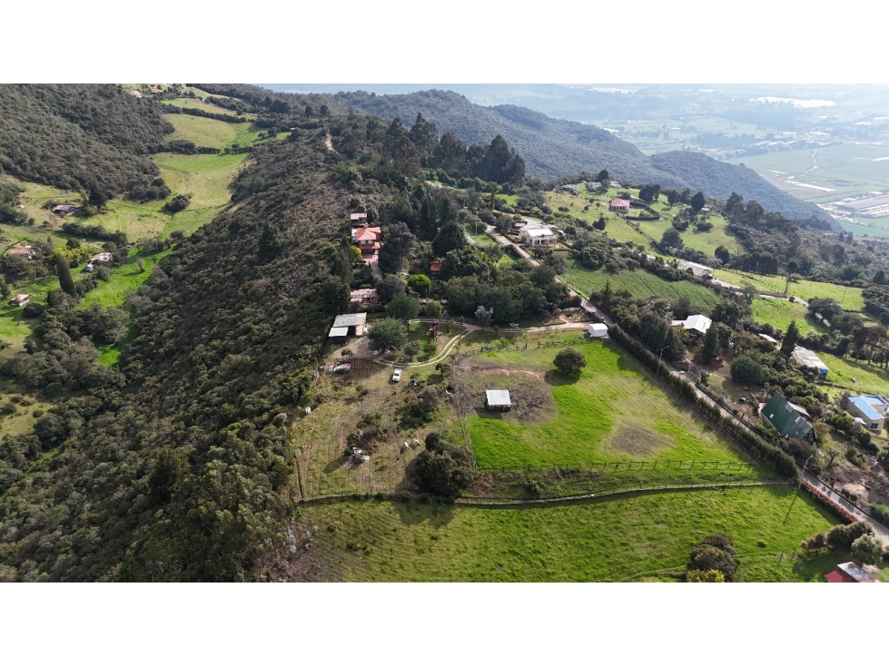Lote Super Bien Ubicado en Zona de crecimiento comercial - 1