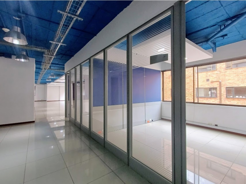 Oficina Super Bien Ubicada en Nogal en Zona Comercial 380 m2 — foto 3