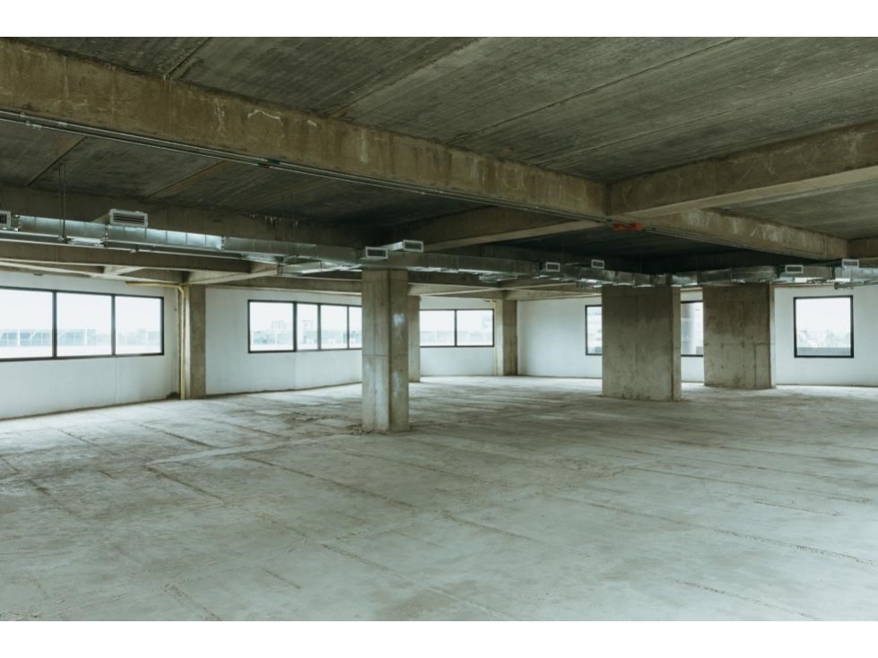 Exclusiva Oficina en Zona Empresarial Fontibón con Balcones - 3