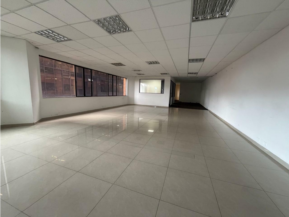 Oficina Super Bien Ubicada en Nogal en Zona Comercial — foto 5