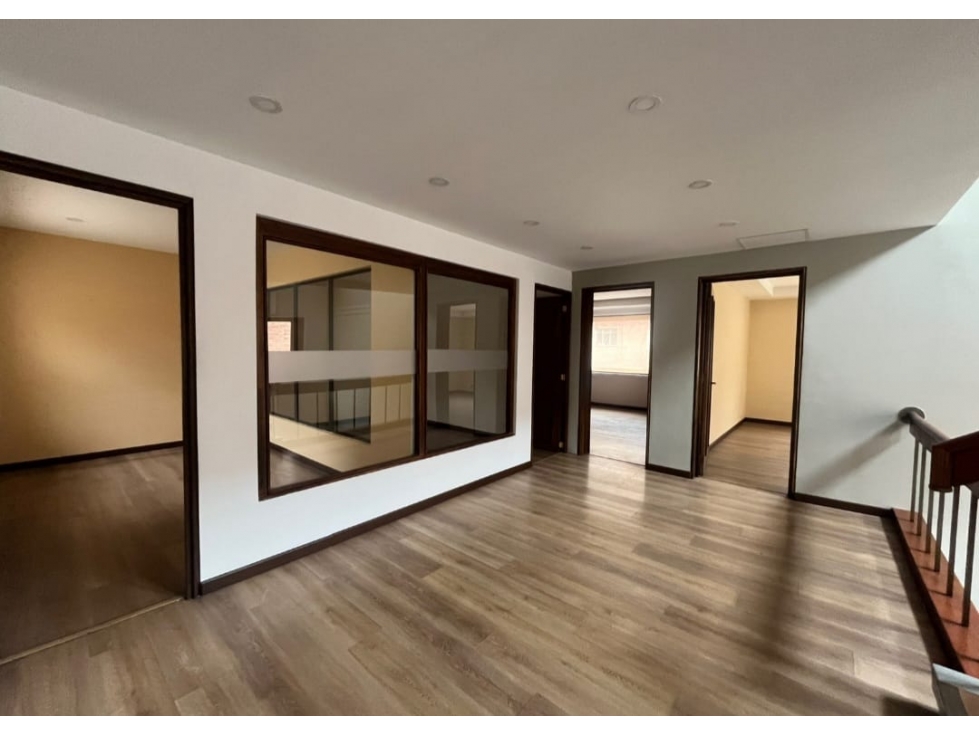 Casa Comercial Chapinero Alto en Zona de alto trafico 711 m2 — foto 4