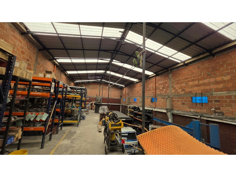 Puente Aranda Amplia Bodega Ubicada en Zona de Alto Trafico 750 m2
