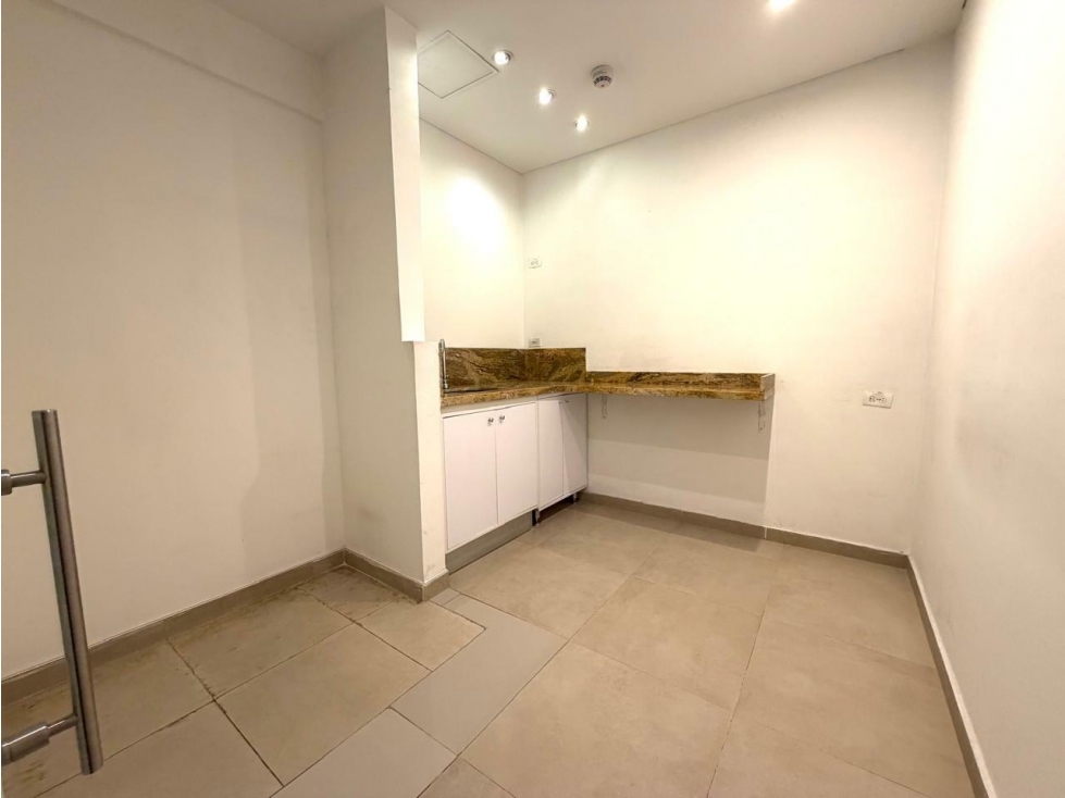 Oficina Super Bien Ubicada en Nogal en Zona Comercial — foto 4