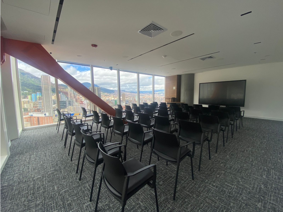 Oficina Espectacular en Centro Internacional con Vista Panorámica — foto 6