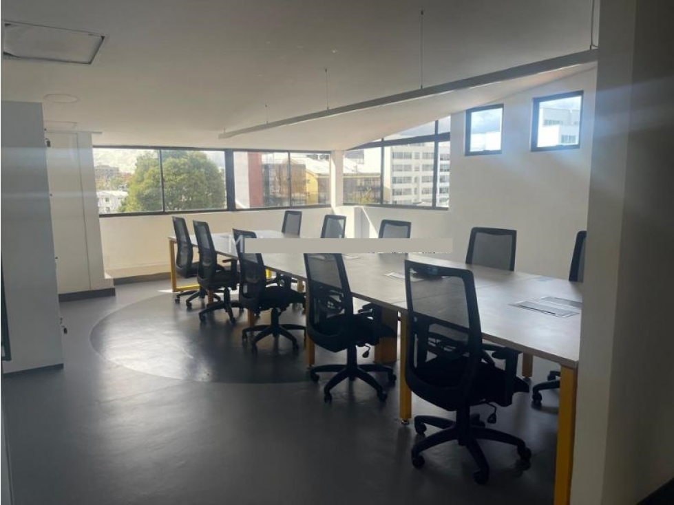 Edificio de Oficinas Super Bien Ubicado con Terraza — foto 4