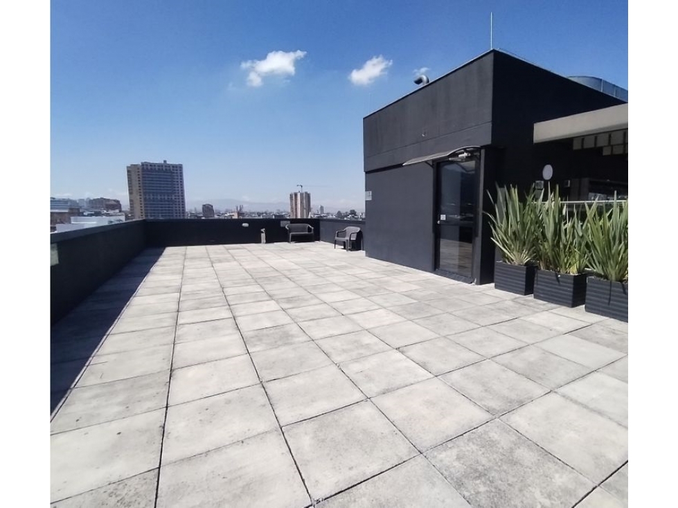 Edificio en Zona Corporativa con Amplios Espacios Comerciales